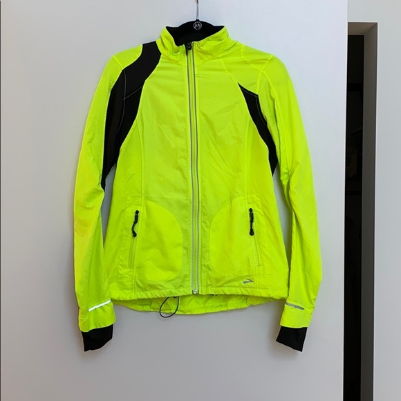 brooks shelter technology jacket